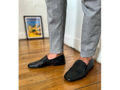pantoufles en cuir noir EREL  GREG grandes pointures